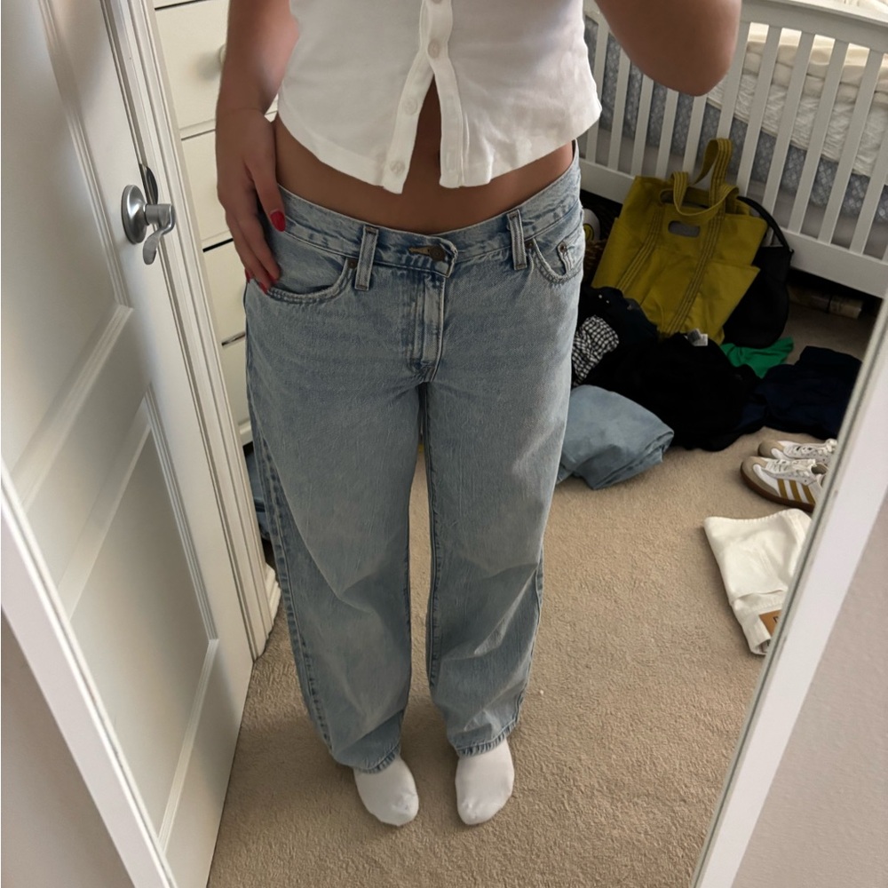 Levi’s Baggy Dad Jean Size 28 in Fan Flare